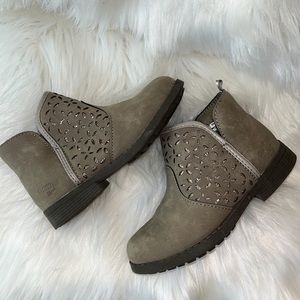 Oshkosh b’gosh girls boots- 10